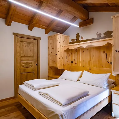 Гостевой дом Au Coeur Du Village D'hotes & 3*