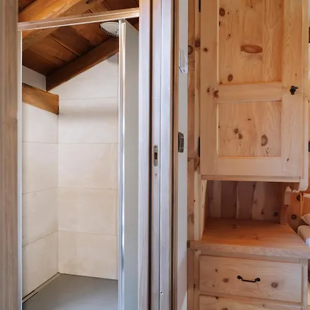 Au Coeur Du Village D'hotes &