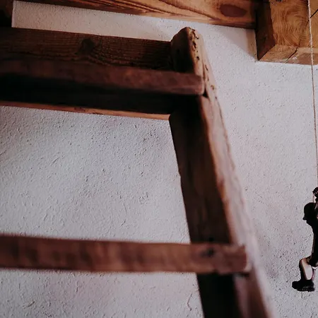 Au Coeur Du Village D'hotes & Арна