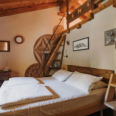 Au Coeur Du Village D'hotes & 3* Arnad