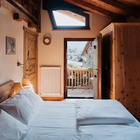 Au Coeur Du Village D'hotes & Pensjonat 3*