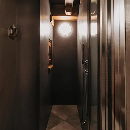 Au Coeur Du Village D'hotes & Гостевой дом Арна