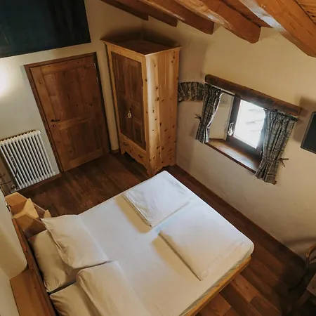 Au Coeur Du Village D'hotes & Arnad