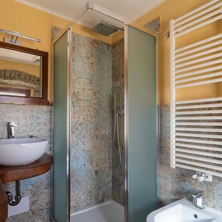 Au Coeur Du Village D'hotes &