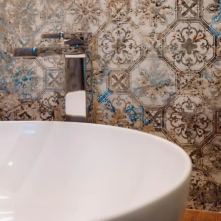 Au Coeur Du Village D'hotes & Арна